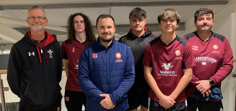 Cresselly, with Neill Williams (1st left)